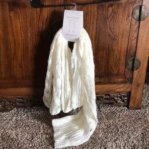 Liz Claiborne scarf
